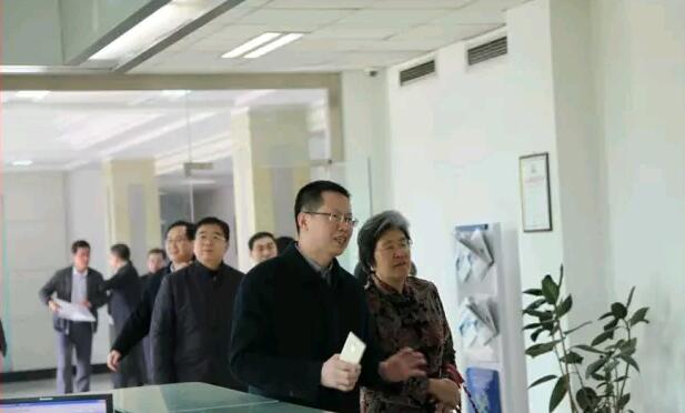 駐東南亞國家聯(lián)盟特命全權(quán)大使楊秀萍蒞臨集團公司參觀指導(dǎo)