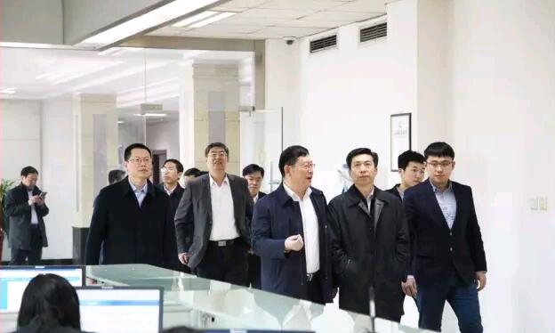 濰坊市委副書記、市長李寬端一行來集團公司參觀調(diào)研
